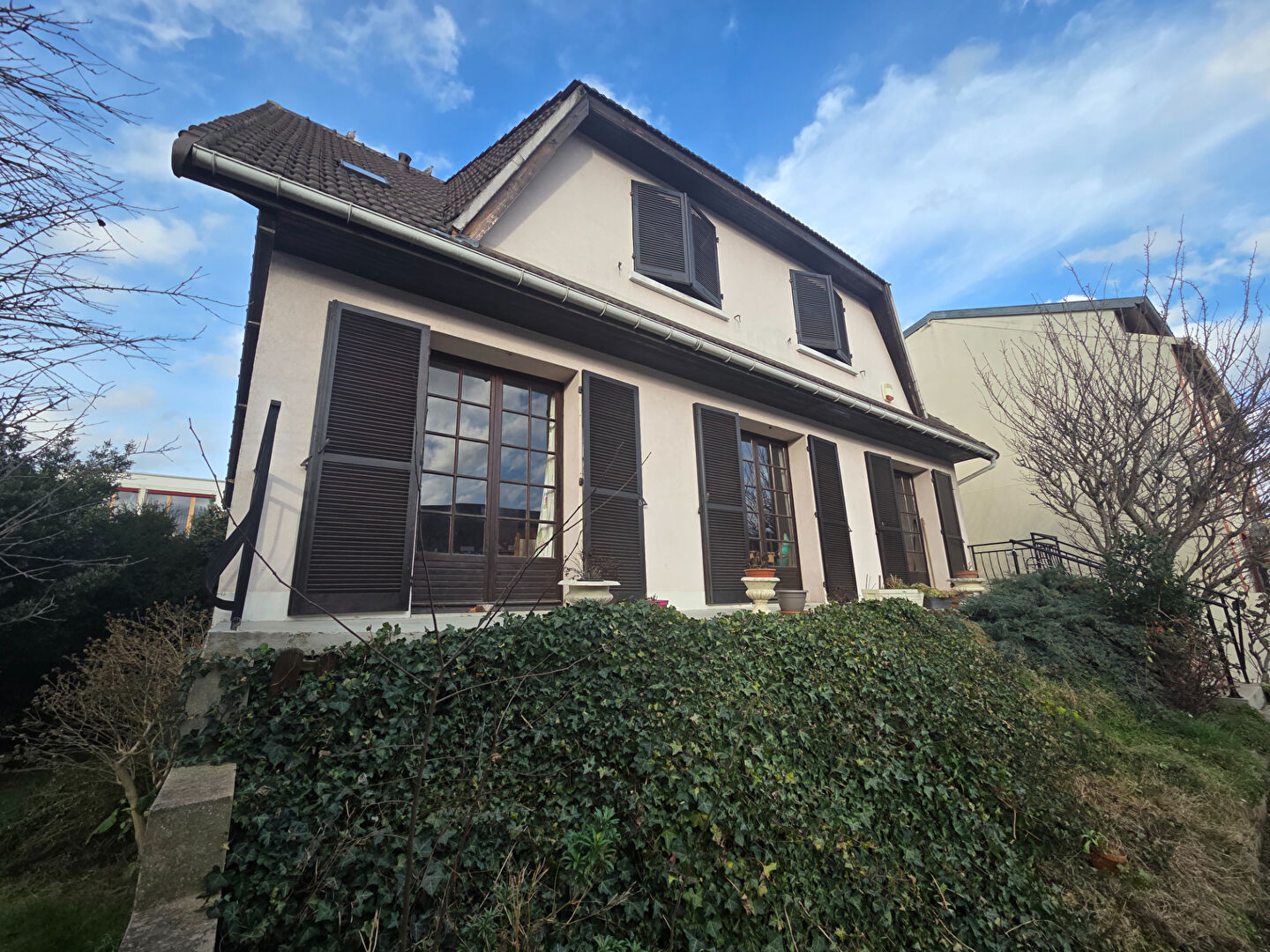 Maison VITRY SUR SEINE (94400) 7 pi&egrave;ces 224.00 m&sup2;