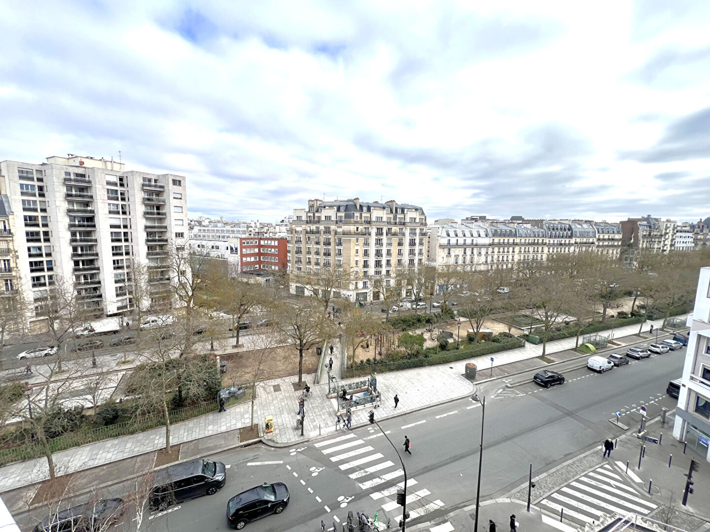 Appartement PARIS (75011) 3 pi&egrave;ces 82.00 m&sup2;