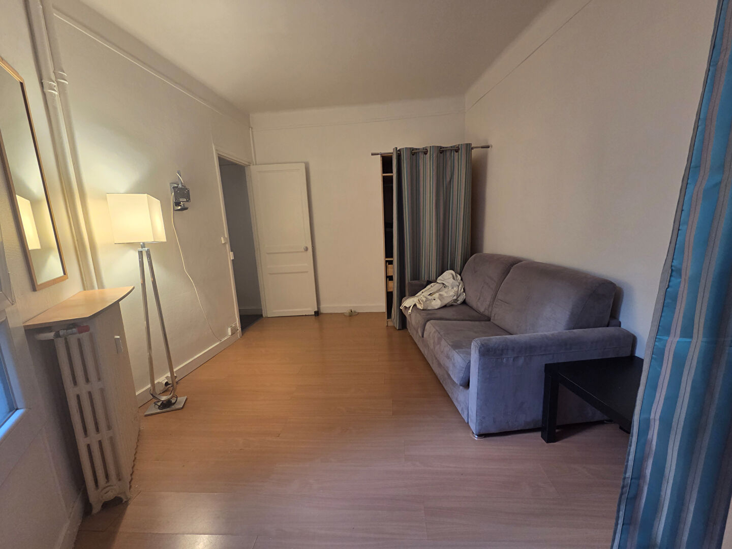 Montreuil (93) 199 000 € Appartement 1 pièce , 1 chambre 29.00 m² Voir le bien