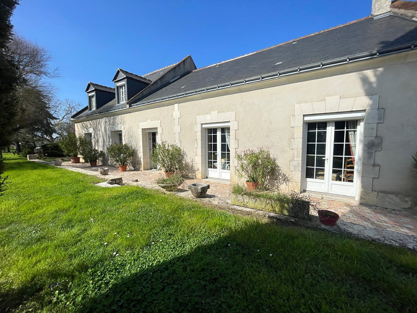 Maison LARCAY (37270) 10 pièces 234.70 m²