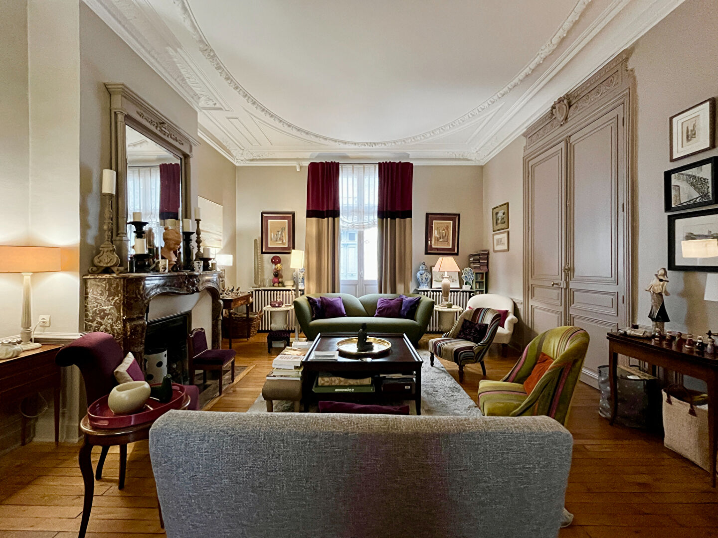 Maison TOURS (37000) 11 pièces 245.15 m²