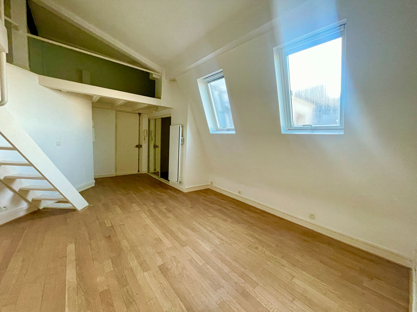 Appartement PARIS (75017) 1 pi&egrave;ce 33.00 m&sup2;
