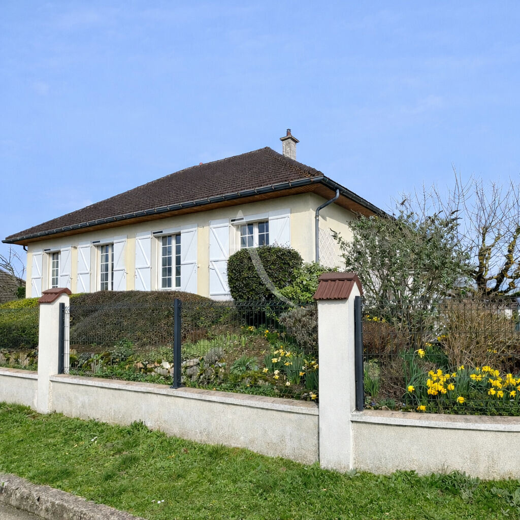 Maison ROCHECORBON (37210) 4 pi&egrave;ces 86.00 m&sup2;