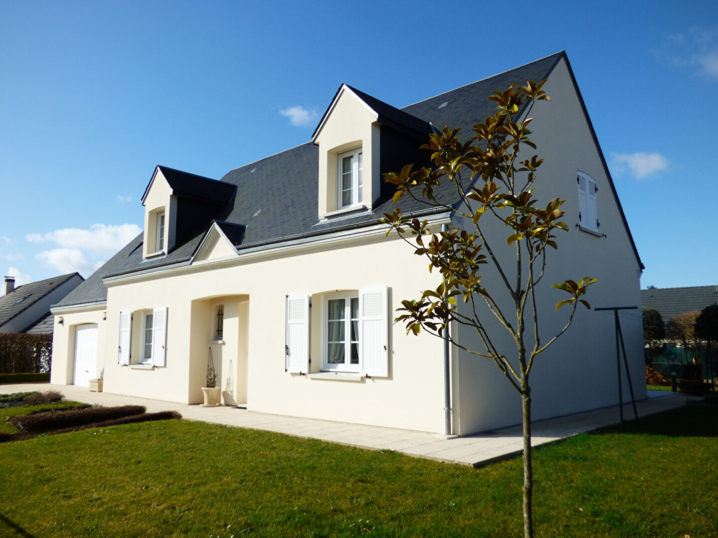 Maison SAINT DENIS DE L HOTEL (45550) 5 pièces 143.00 m²