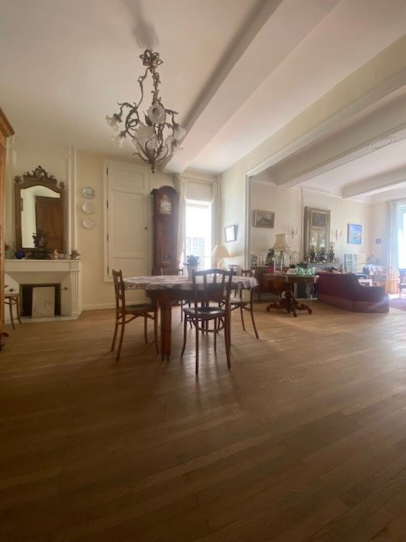 Appartement LA ROCHELLE (17000) 3 pièces 123.93 m²