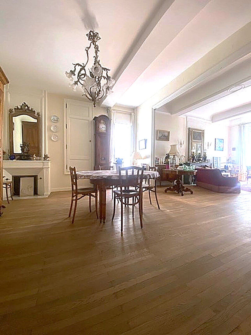 Appartement LA ROCHELLE (17000) 3 pièces 123.93 m²