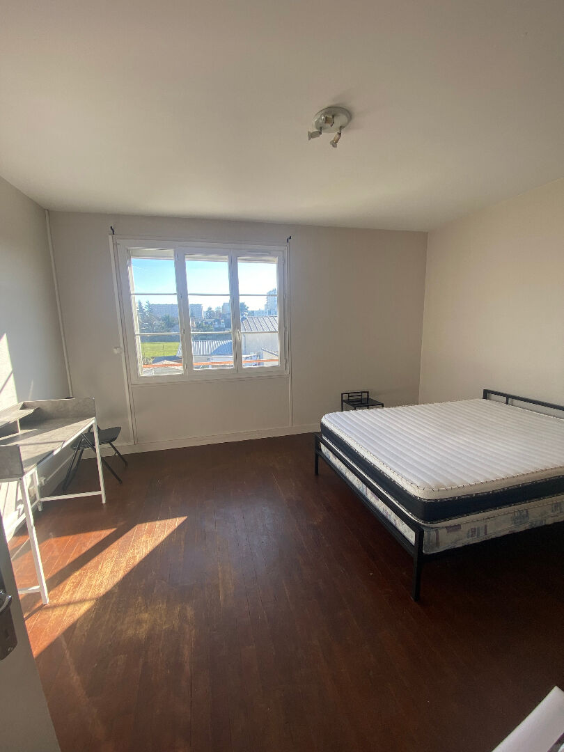 Appartement ORLEANS (45000) 1 pièce 17.00 m²
