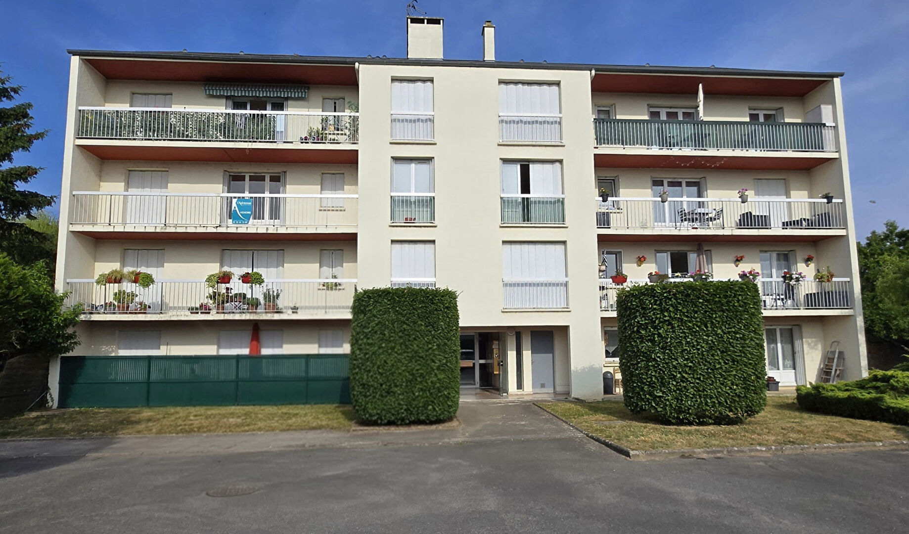 Appartement SULLY SUR LOIRE (45600) 4 pi&egrave;ces 83.00 m&sup2;