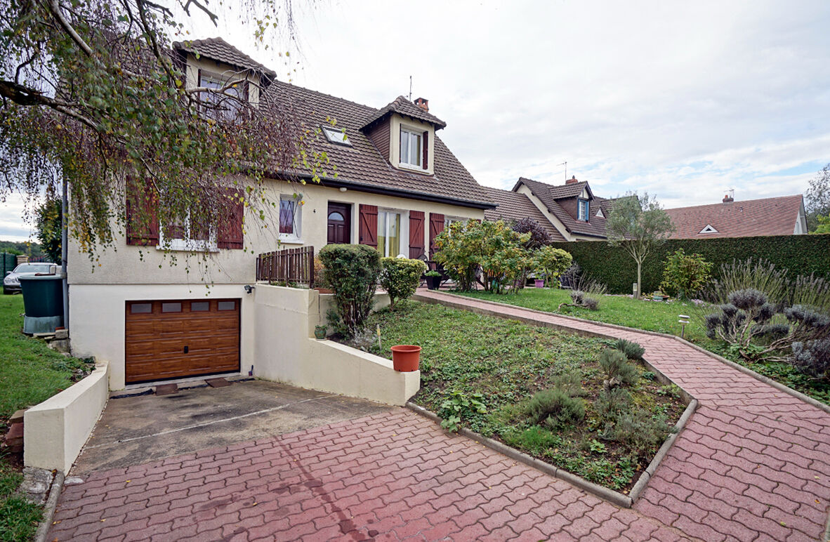 Maison SAINT LYE LA FORET (45170) 5 pièces 124.00 m²