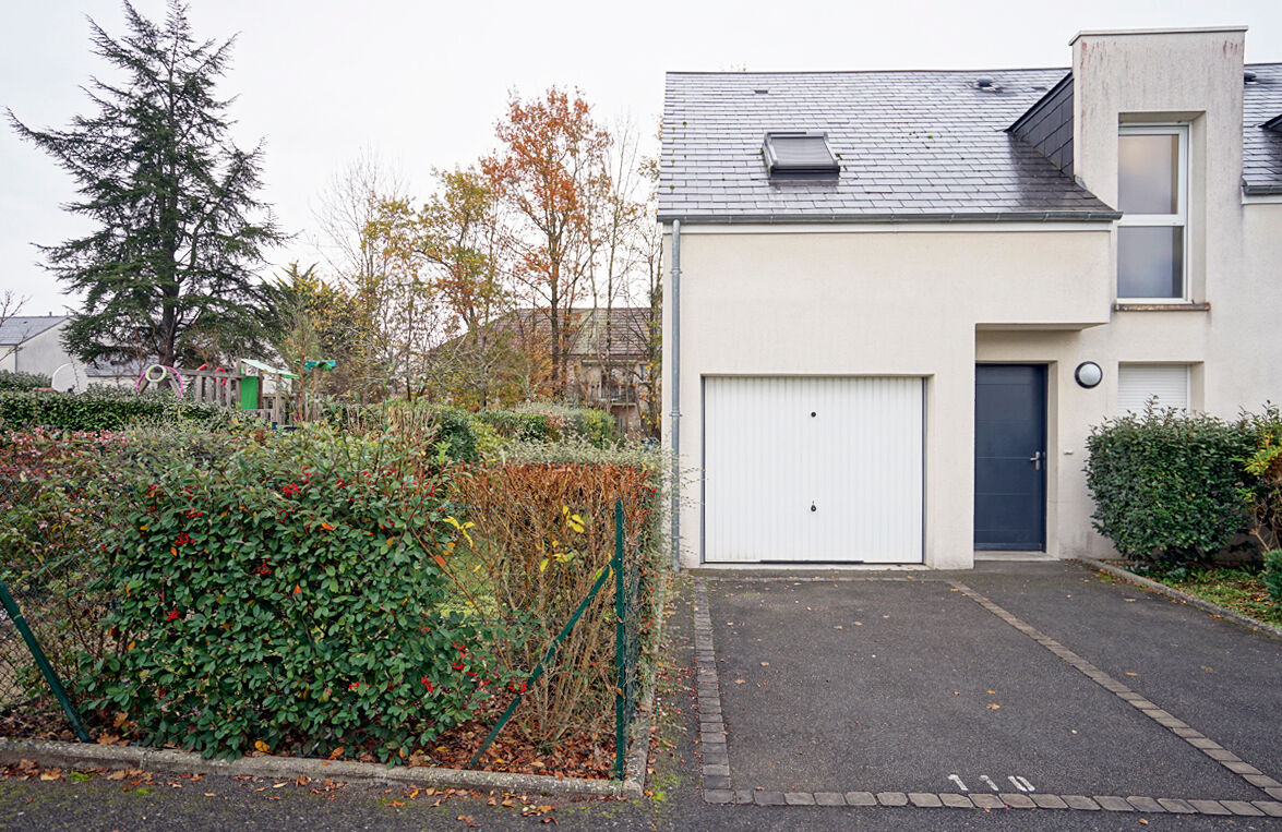 Maison FLEURY LES AUBRAIS (45400) 4 pièces 84.24 m²