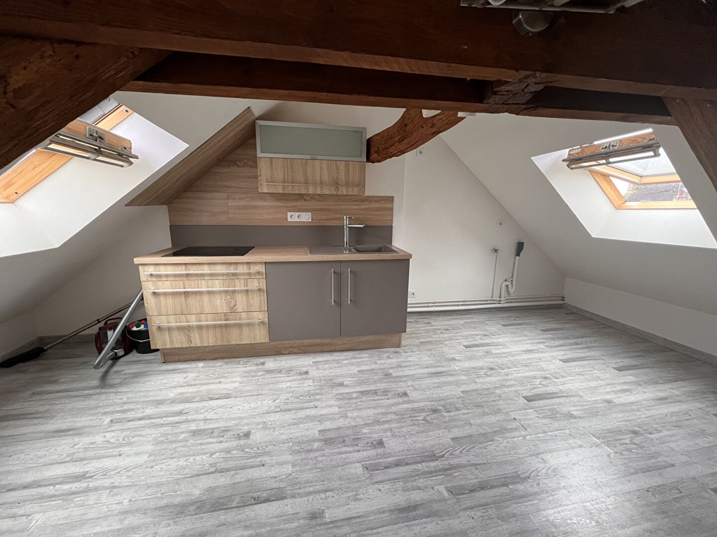 Appartement NEUVILLE AUX BOIS (45170) 2 pi&egrave;ces 25.50 m&sup2;