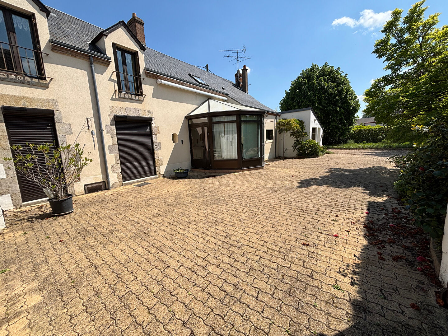 Maison SAINT DENIS DE L HOTEL (45550) 5 pi&egrave;ces 165.00 m&sup2;