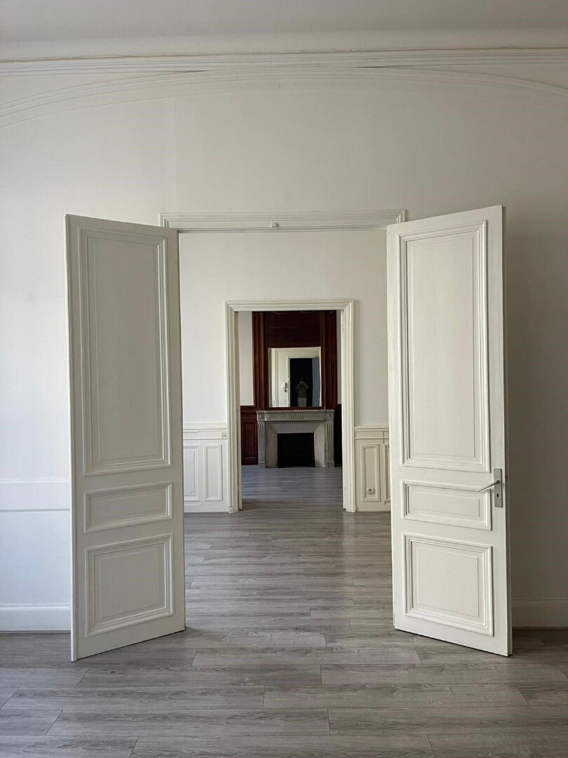 Bureaux LA ROCHELLE (17000) 3 pièces 71.28 m²