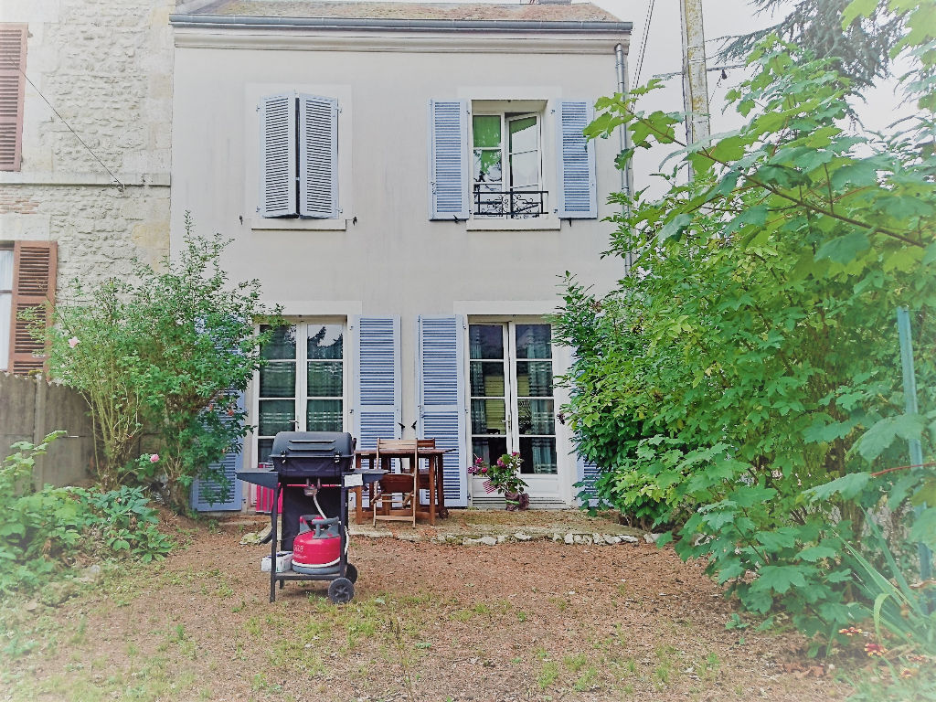 Maison NEUVILLE AUX BOIS (45170) 4 pièces 84.00 m²