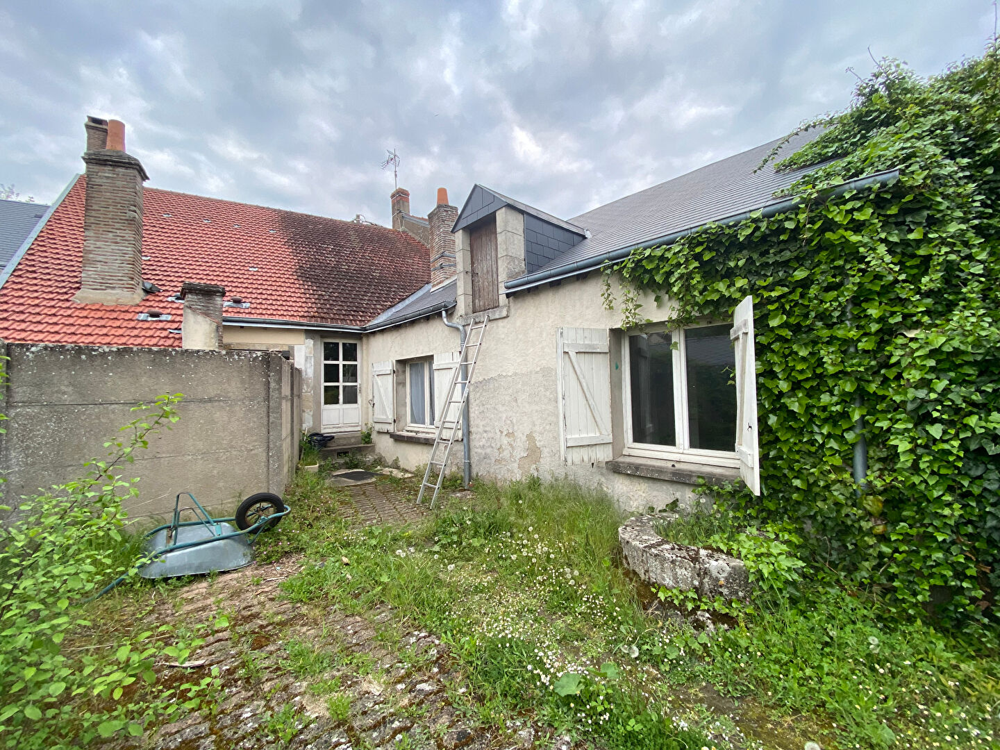 Maison FAY AUX LOGES (45450) 4 pièces 99.84 m²