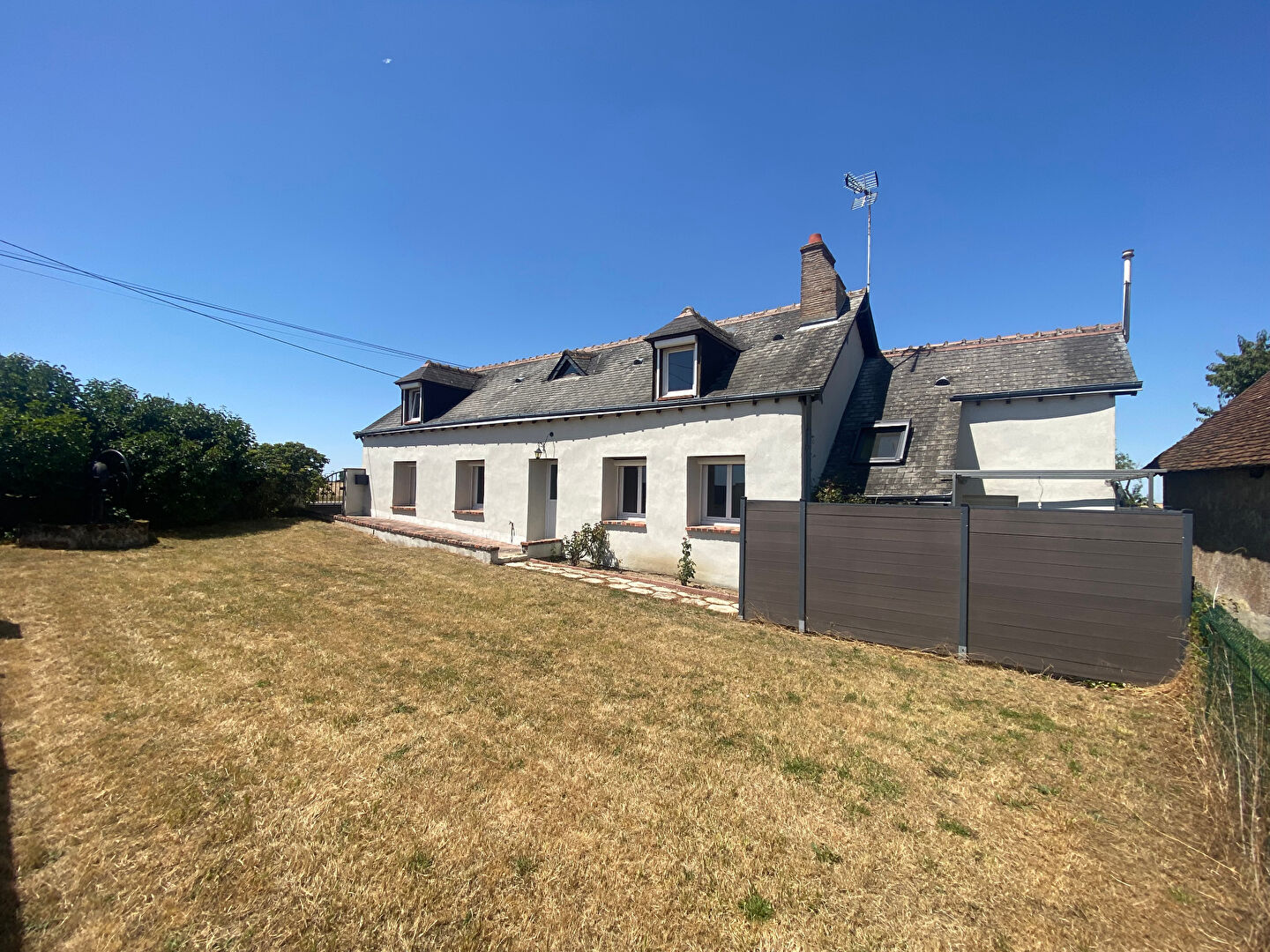 Maison NEUVILLE AUX BOIS (45170) 7 pièces 150.00 m²