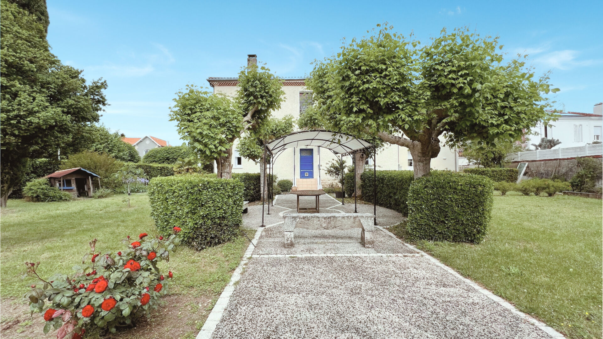Maison SAUJON (17600) 9 pièces 289.00 m²