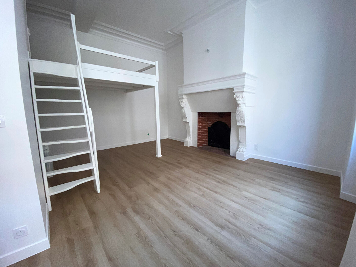 Appartement orleans (45000) 1 pièce 28.00 m²