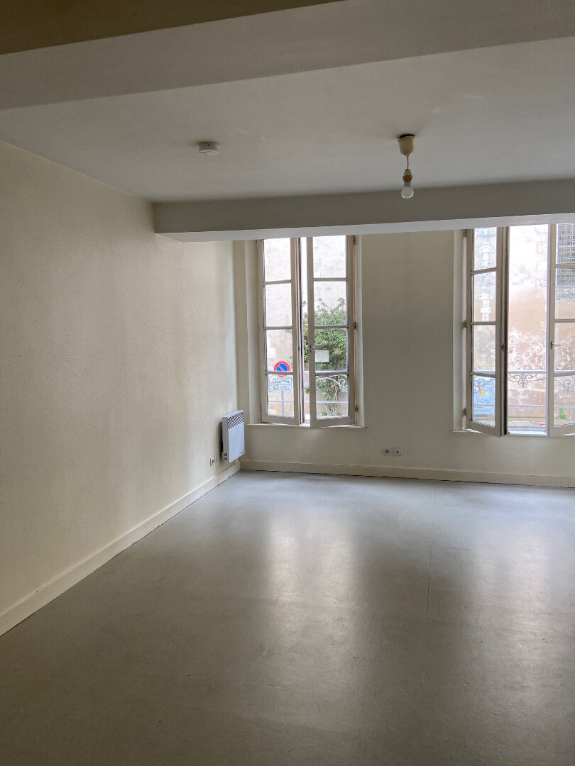 Appartement LA ROCHELLE (17000) 1 pièce 28.83 m²