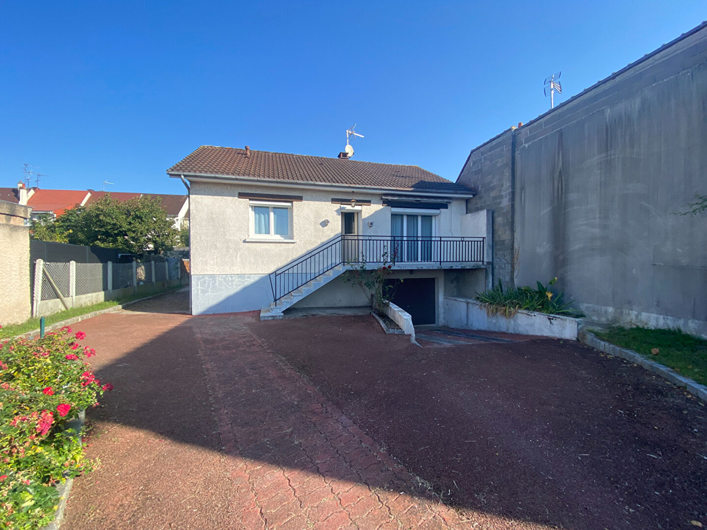 Maison SAINT JEAN DE LA RUELLE (45140) 1 pièce 66.00 m²