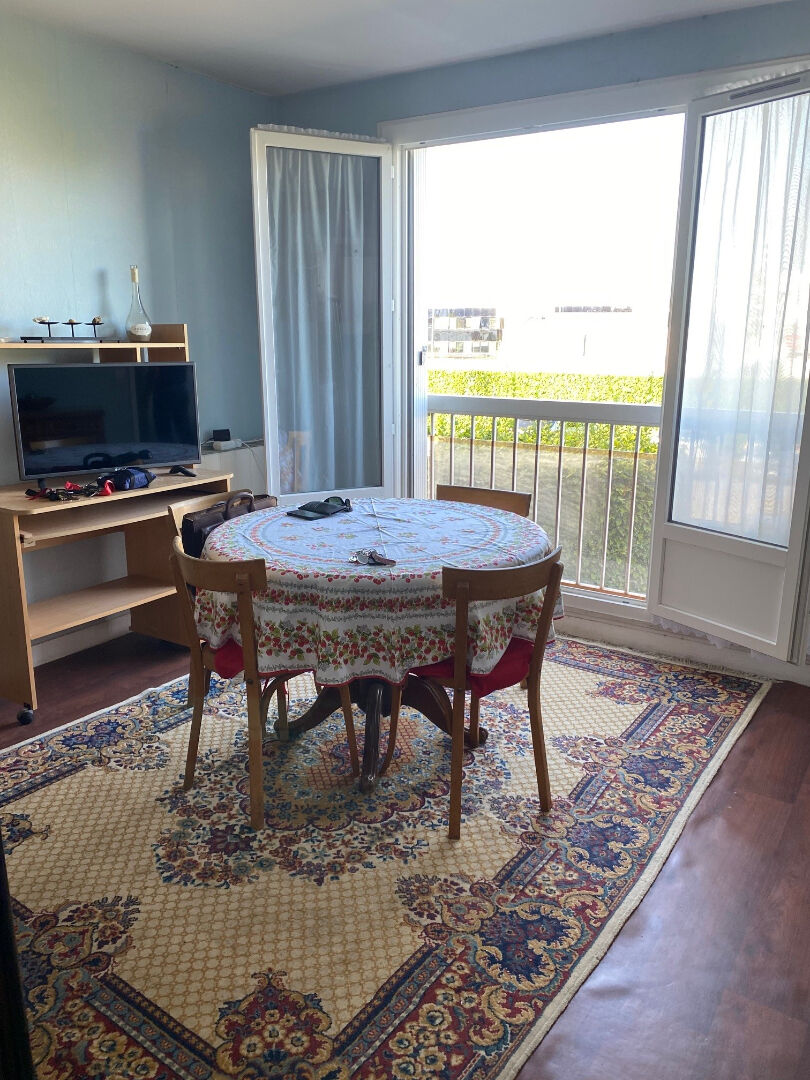 Appartement SULLY SUR LOIRE (45600) 1 pi&egrave;ce 30.00 m&sup2;