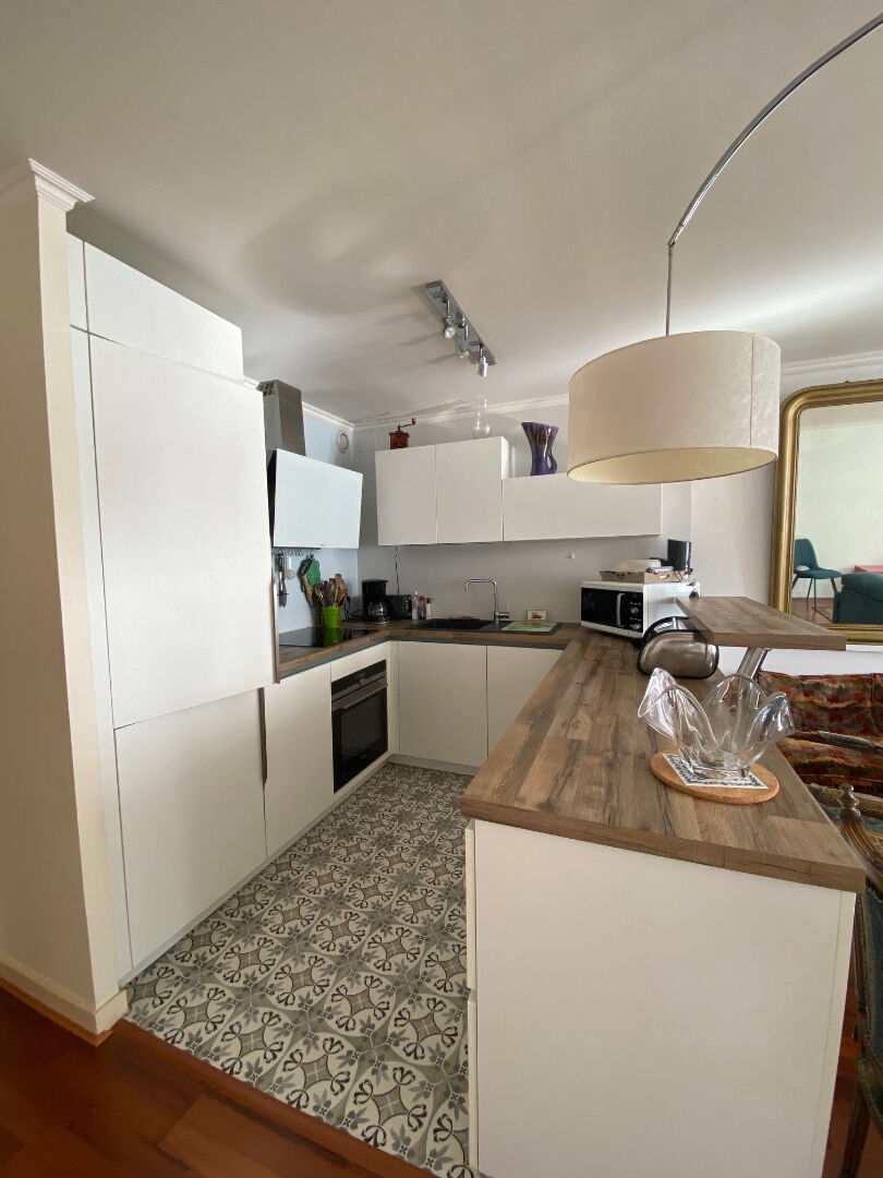 Appartement LA ROCHELLE (17000) 2 pi&egrave;ces 64.90 m&sup2;