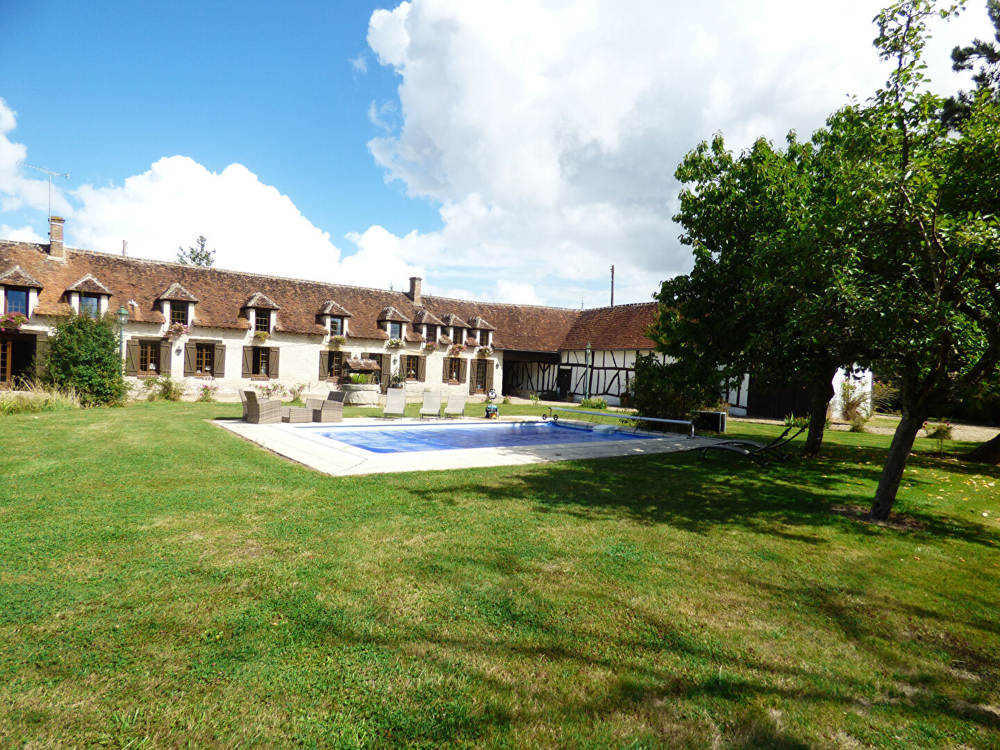 Maison MONTBARROIS (45340) 7 pièces 286.75 m²