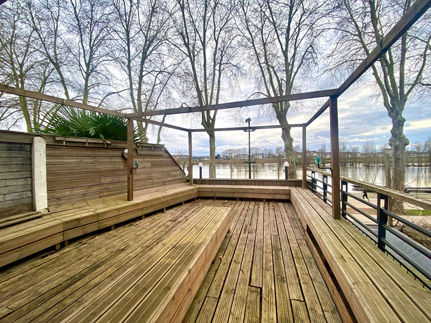 Local commercial ORLEANS (45000) 5 pi&egrave;ces 187.00 m&sup2;