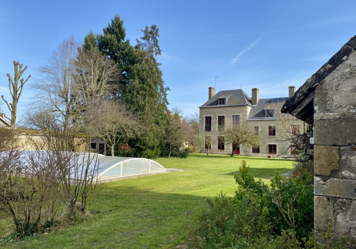 Maison CHECY (45430) 10 pi&egrave;ces 317.00 m&sup2;