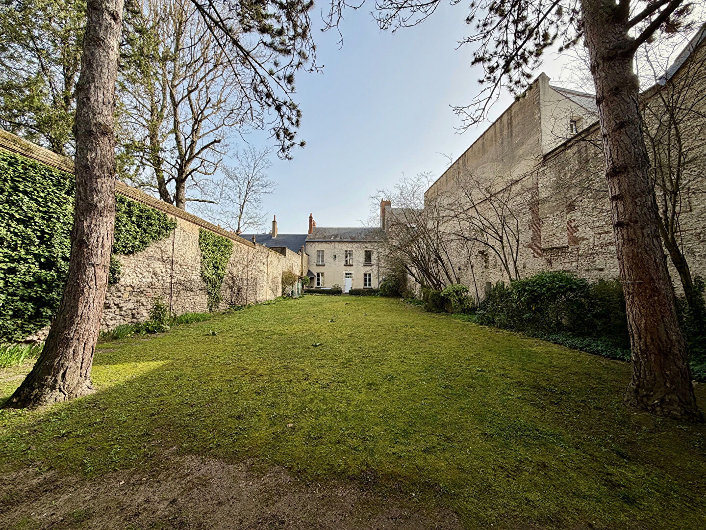 Maison ORLEANS (45000) 6 pi&egrave;ces 140.00 m&sup2;