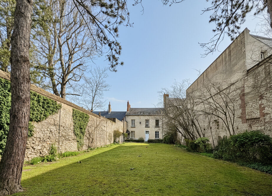 Maison ORLEANS (45000) 6 pi&egrave;ces 140.00 m&sup2;