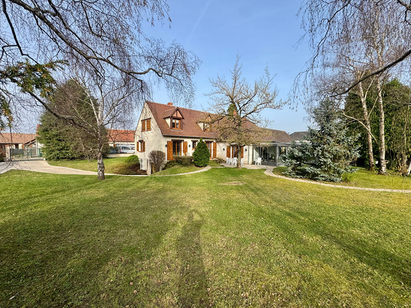 Maison MARDIE (45430) 8 pi&egrave;ces 232.00 m&sup2;