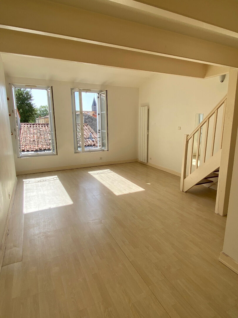 Appartement LA ROCHELLE (17000) 1 pi&egrave;ce 27.98 m&sup2;