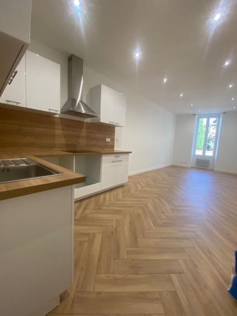 Appartement LA ROCHELLE (17000) 2 pi&egrave;ces 43.67 m&sup2;