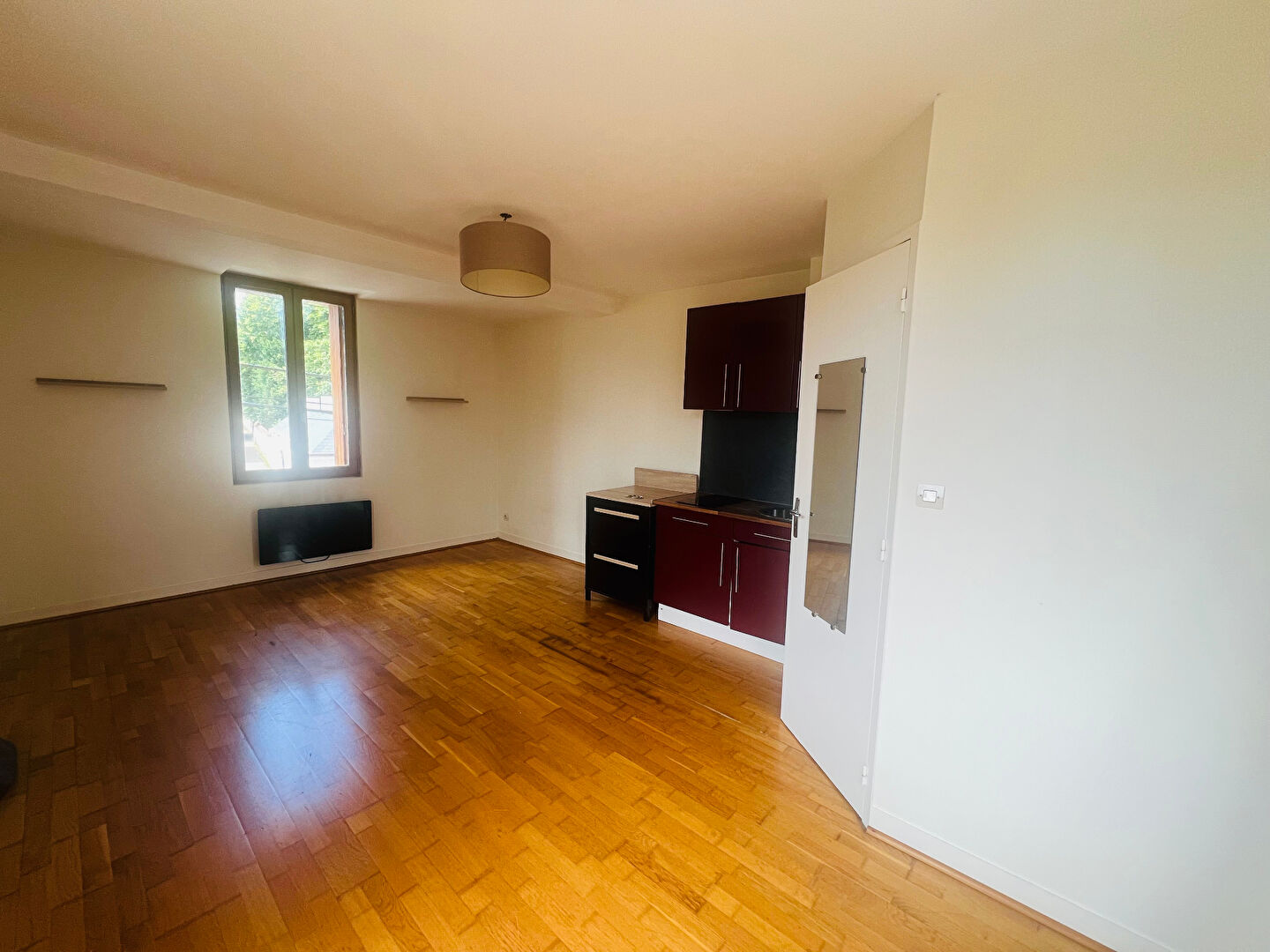 Appartement ORLEANS (45000) 1 pi&egrave;ce 28.00 m&sup2;
