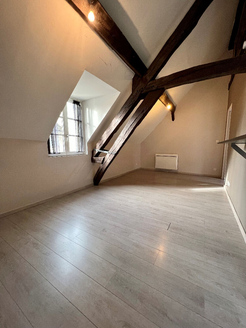 Appartement ORLEANS (45000) 1 pi&egrave;ce 27.00 m&sup2;