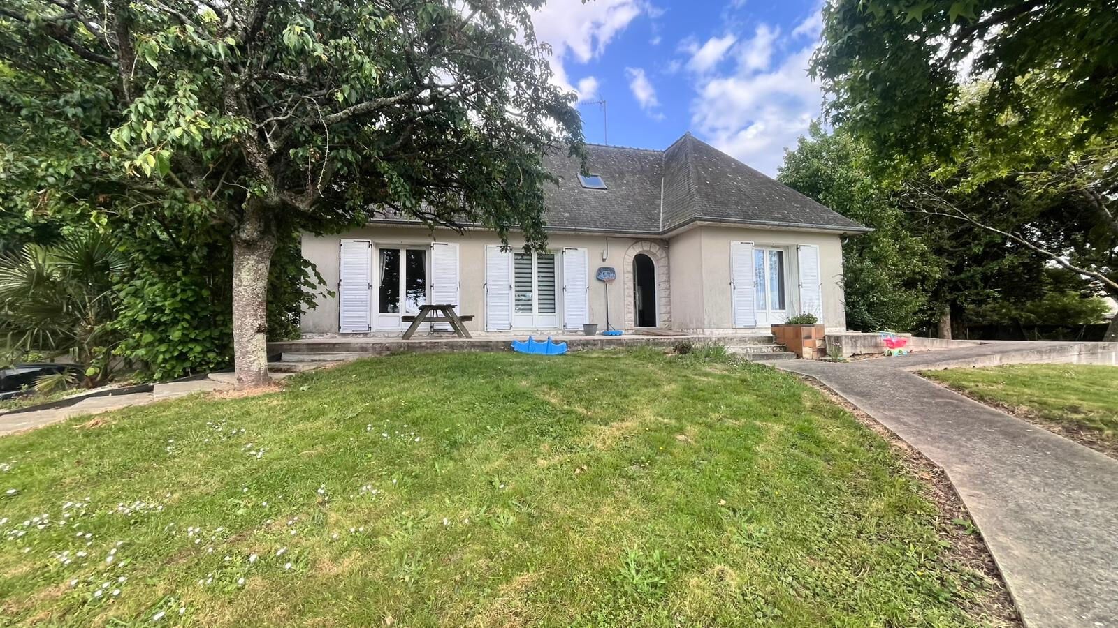 Maison OMBREE D ANJOU (49420) 7 pièces 135.00 m²