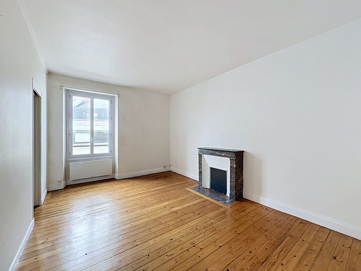 Appartement ANGERS (49100) 2 pi&egrave;ces 45.90 m&sup2;