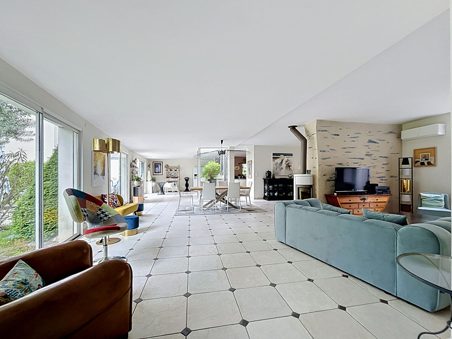 Maison ANGERS (49000) 8 pi&egrave;ces 270.00 m&sup2;