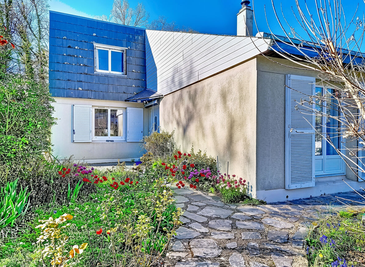 Maison SAINT BARTHELEMY D ANJOU (49124) 7 pi&egrave;ces 145.00 m&sup2;