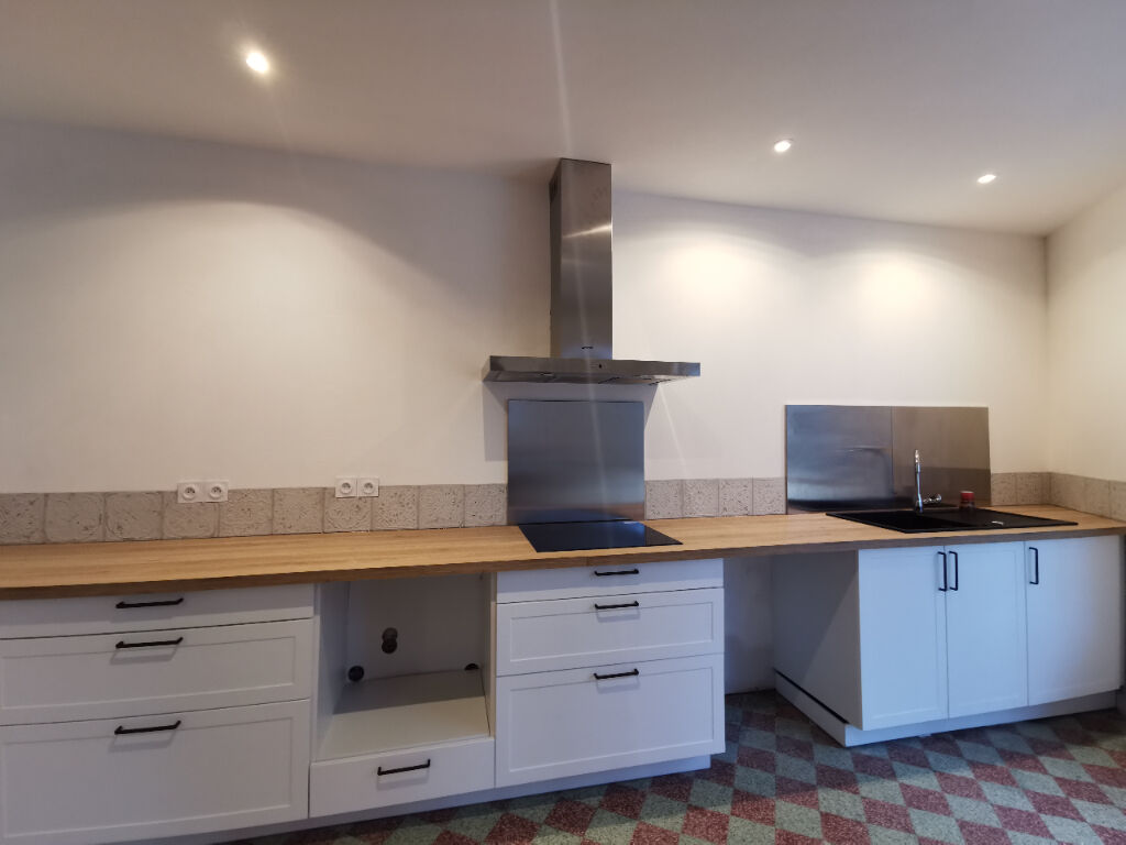 Maison DOUE EN ANJOU (49700) 4 pi&egrave;ces 124.00 m&sup2;