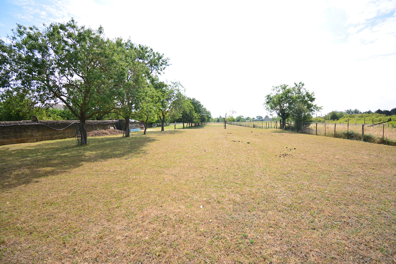 Terrain DOUE EN ANJOU (49700) 819.00 m&sup2;