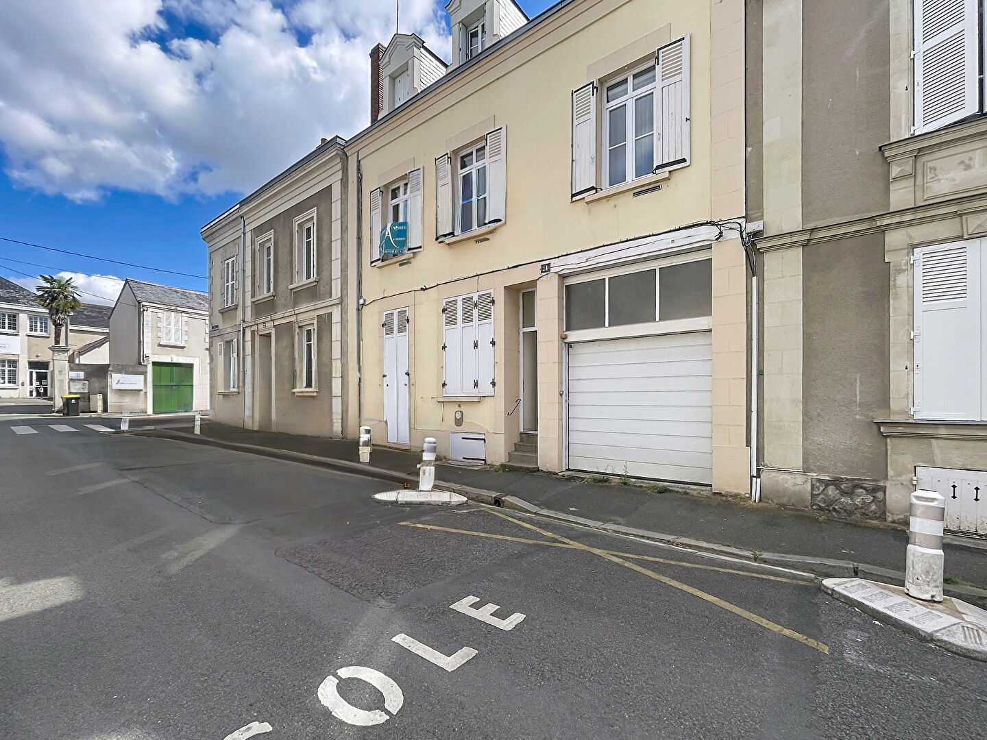 Immeuble ANGERS (49100) 11 pi&egrave;ces 161.00 m&sup2;
