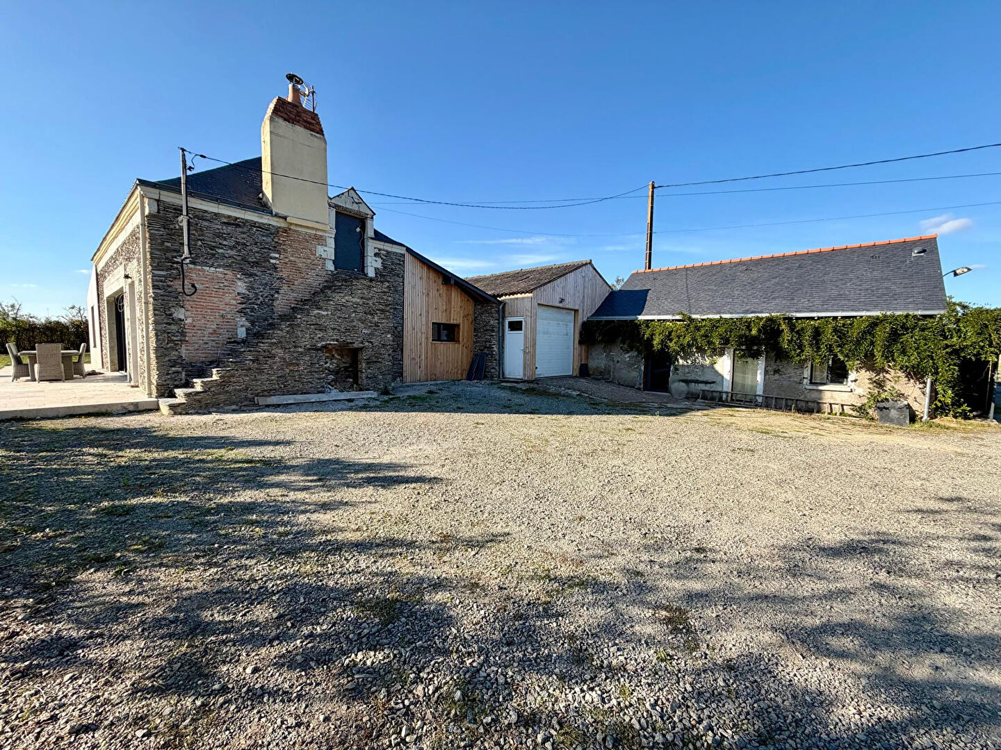 Maison LES GARENNES SUR LOIRE (49610) 6 pièces 193.00 m²