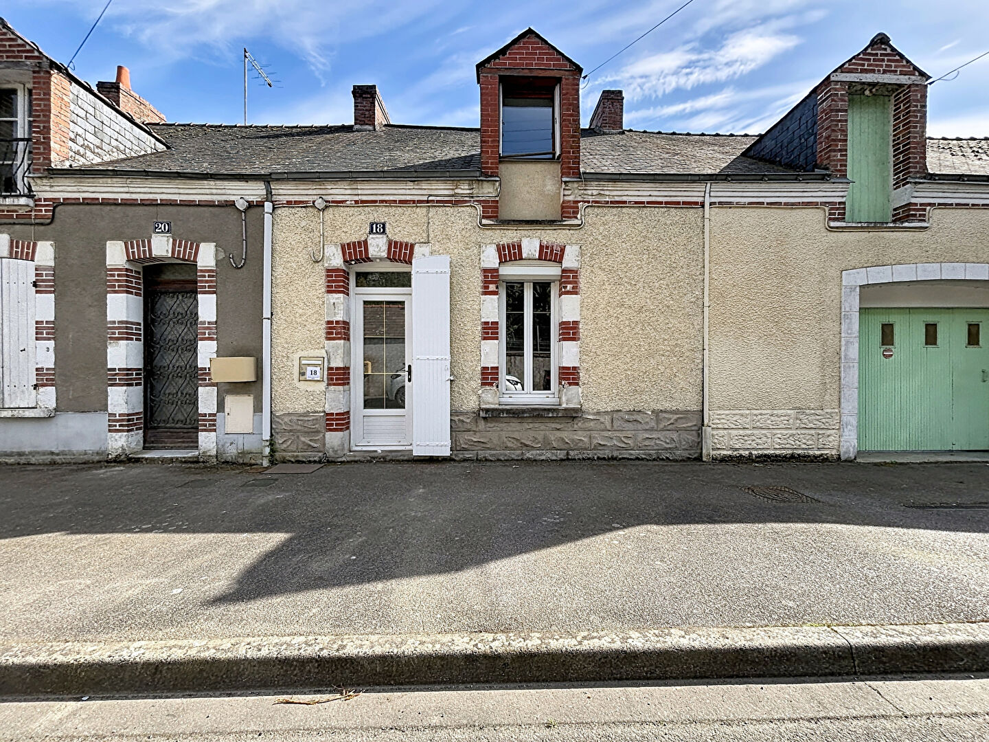 Maison SEGRE (49500) 4 pi&egrave;ces 55.00 m&sup2;