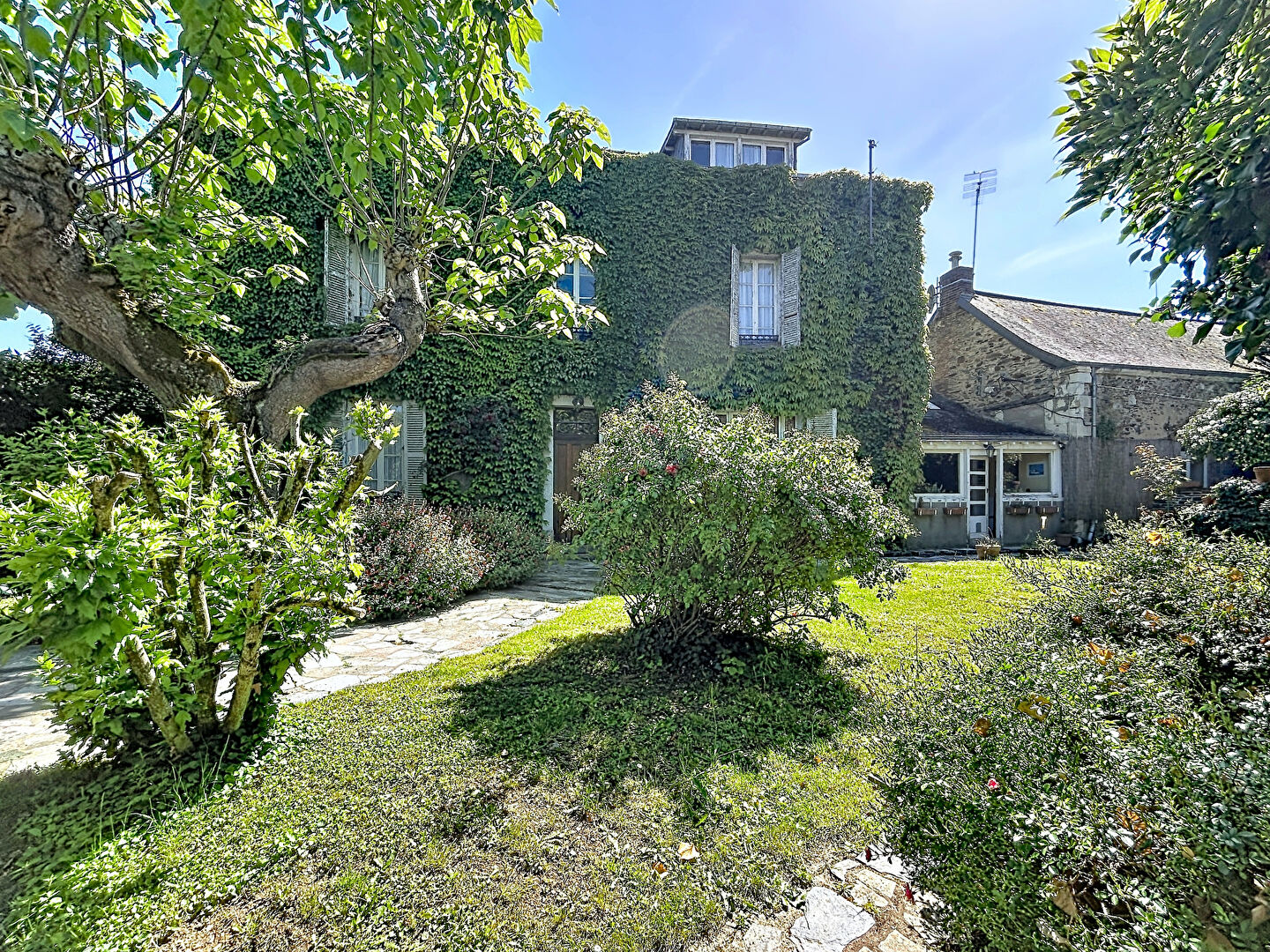 Maison CHATEAU GONTIER SUR MAYENNE (53200) 7 pi&egrave;ces 227.00 m&sup2;