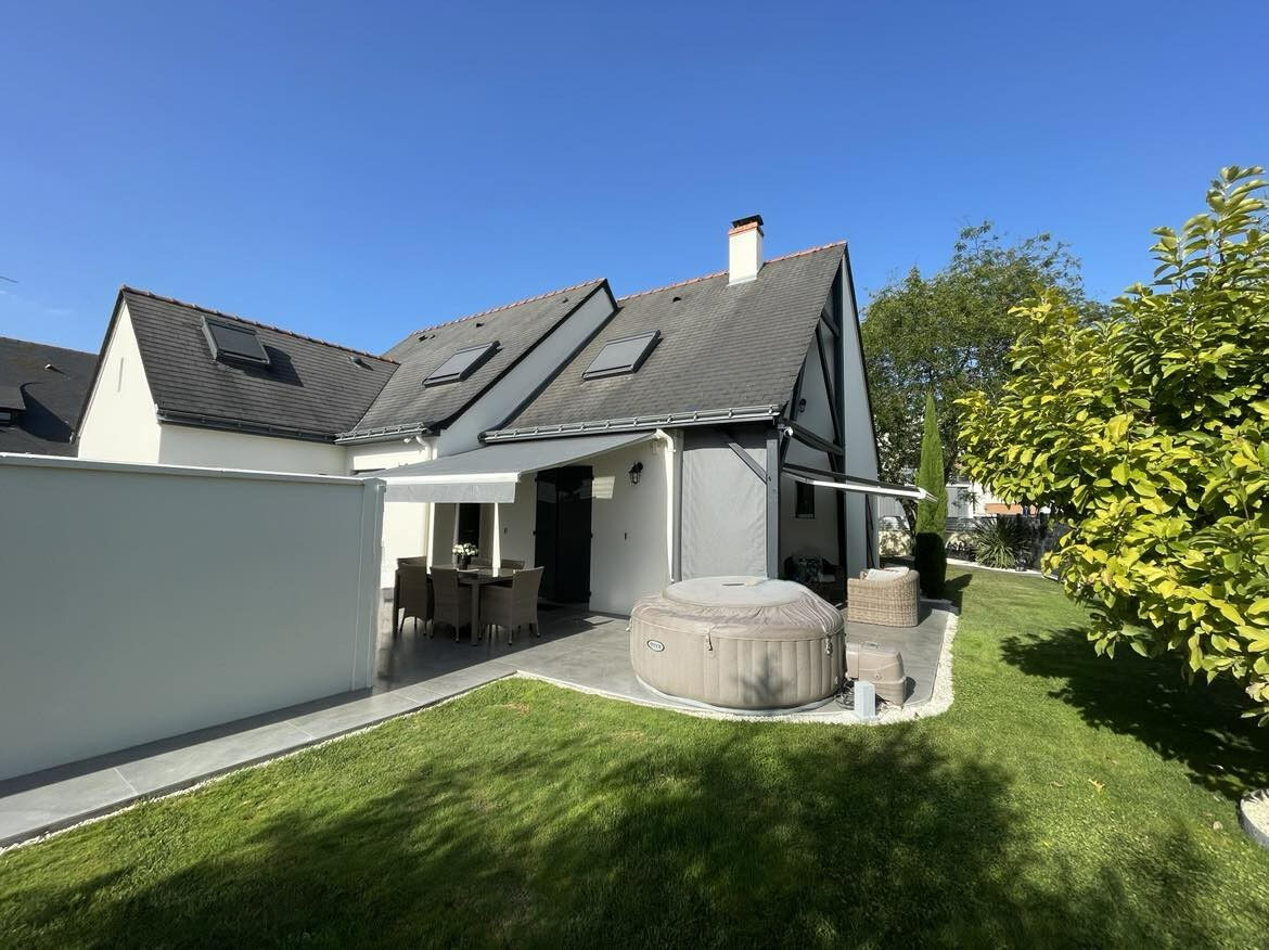 Maison VERRIERES EN ANJOU (49480) 6 pièces 126.00 m²