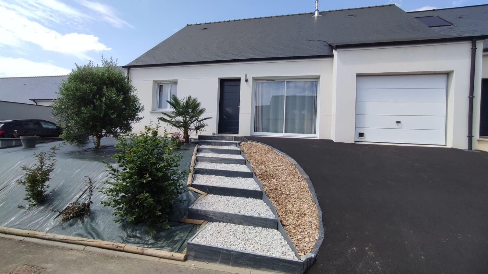 Maison LE LION D ANGERS (49220) 5 pièces 90.00 m²