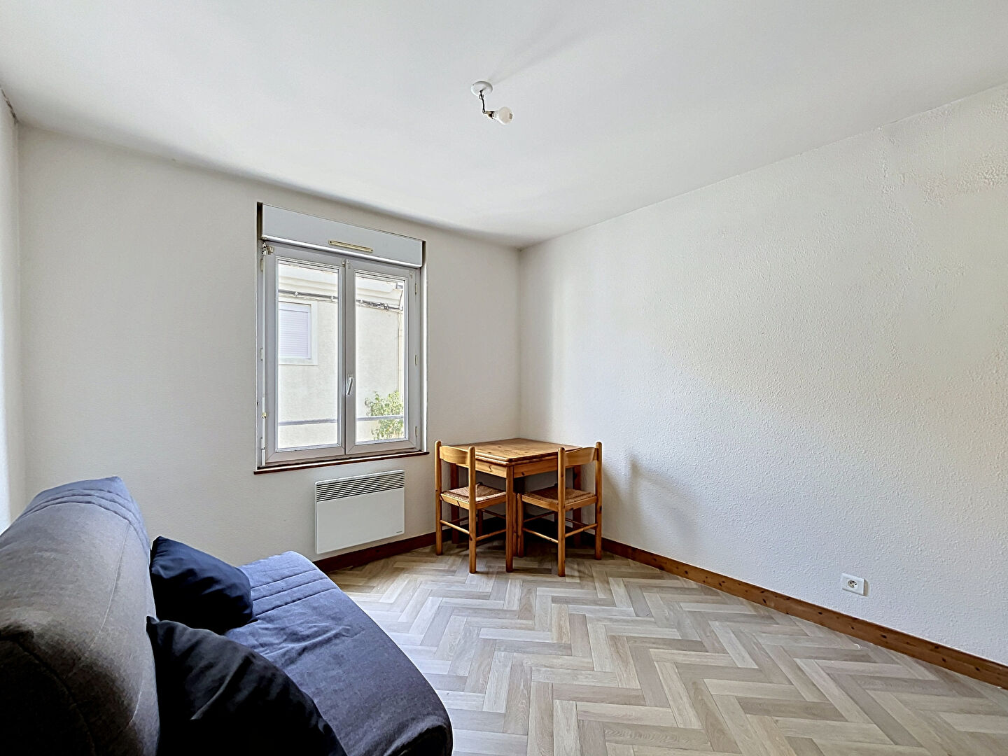 Appartement CHOLET (49300) 1 pi&egrave;ce 16.00 m&sup2;