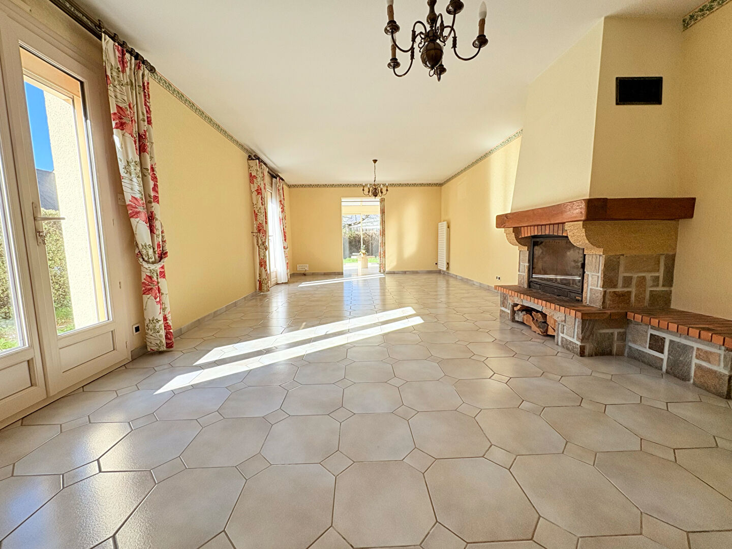 Maison ANGERS (49000) 5 pièces 130.00 m²